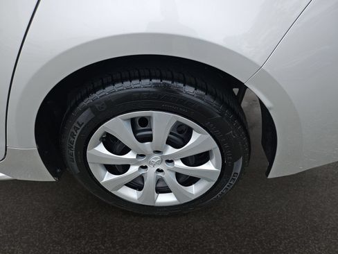 Used 2023 Toyota Corolla LE FWD image 46