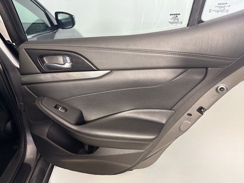 Used 2021 Nissan Maxima 3.5 SV w/ Floor Mat Group FWD image 28