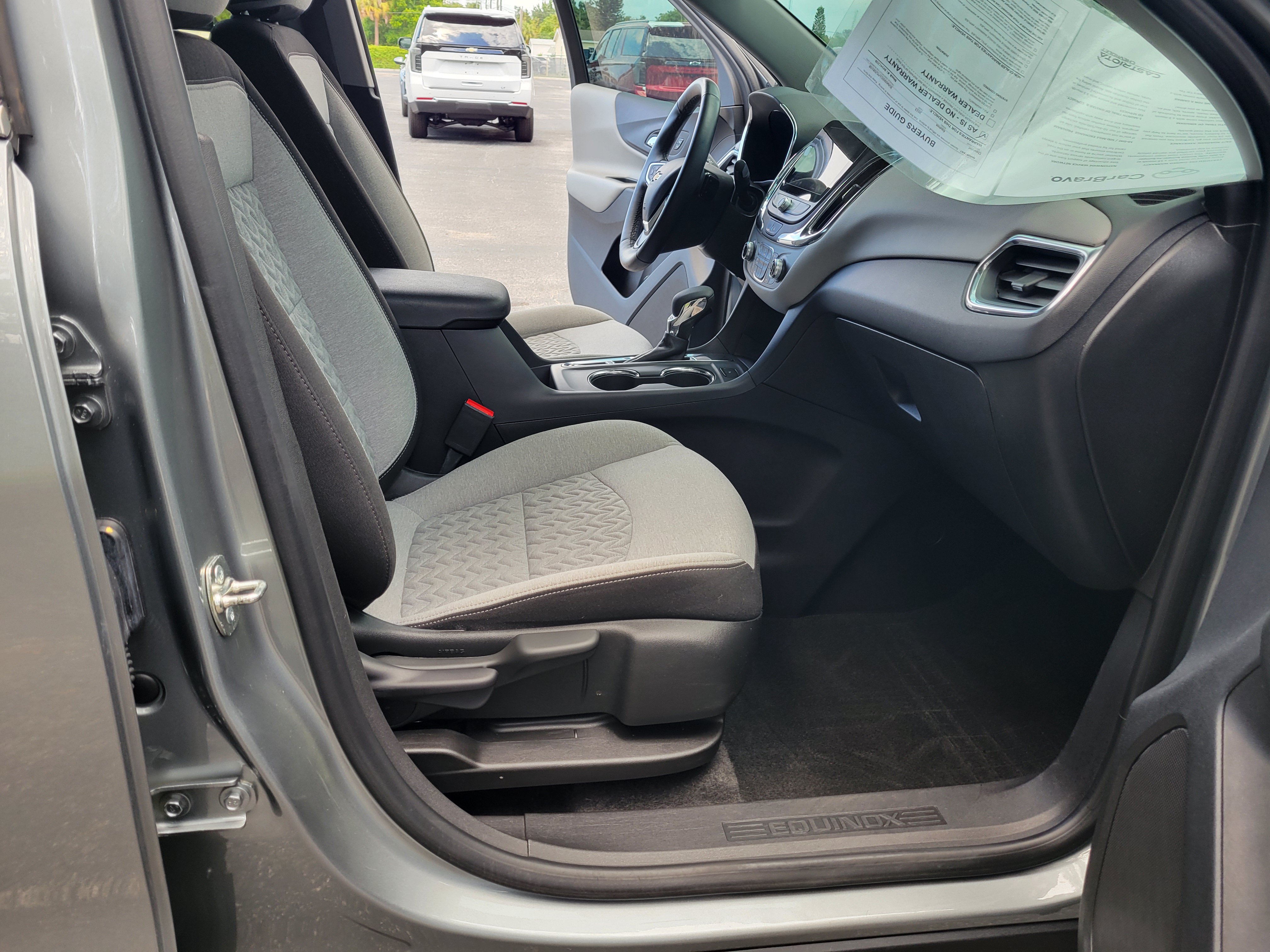 Used 2023 Chevrolet Equinox LT FWD image 29