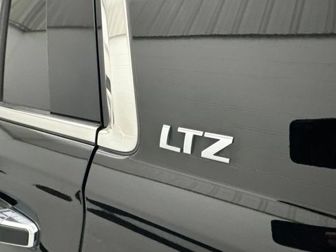 Used 2016 Chevrolet Tahoe LTZ AWD/4WD image 14