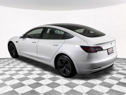 Used 2020 Tesla Model 3 Standard Range Plus image 12