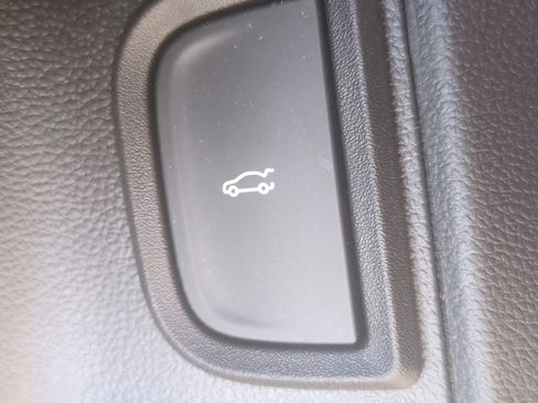 Used 2025 Chevrolet Equinox RS w/ Safety and Technology Package image 28