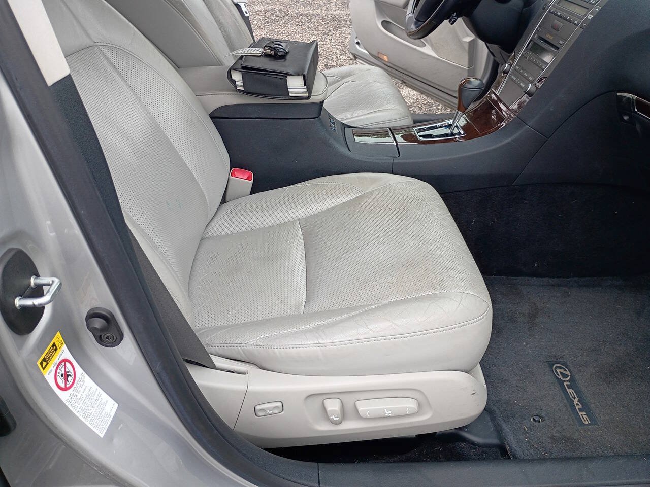 Used 2010 Lexus ES 350 w/ Preferred Accessory Package FWD image 32