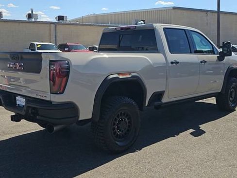 New 2026 GMC Sierra 2500 AT4X w/ AT4X AEV Edition AWD/4WD image 8