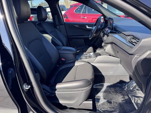 Used 2025 Ford Escape ST-Line Select image 22