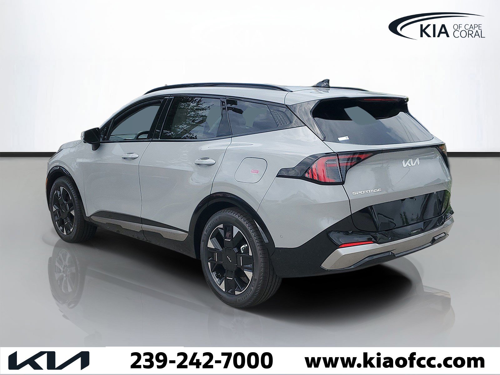 New 2026 Kia Sportage SX FWD image 4