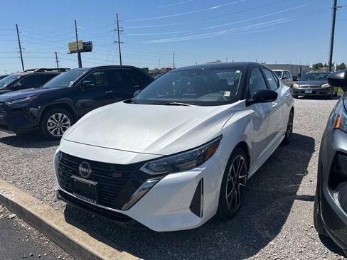 Certified 2025 Nissan Sentra SR image 5