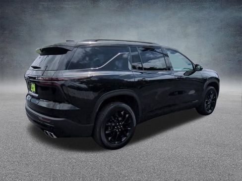 Certified 2024 Chevrolet Traverse LT w/ Midnight/Sport Edition FWD image 5