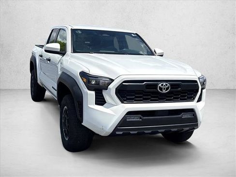 Used 2024 Toyota Tacoma TRD Off-Road AWD/4WD image 3