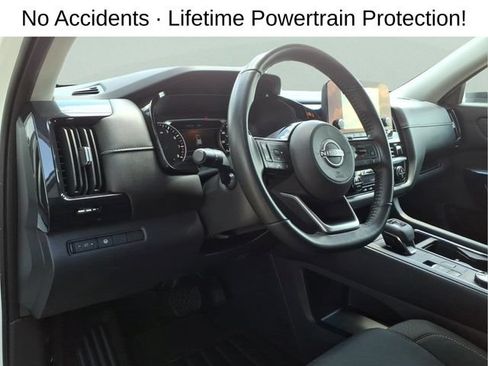 Used 2023 Nissan Pathfinder SV AWD/4WD image 13