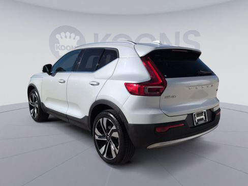 New 2025 Volvo XC40 B5 Ultra w/ Climate Package image 4