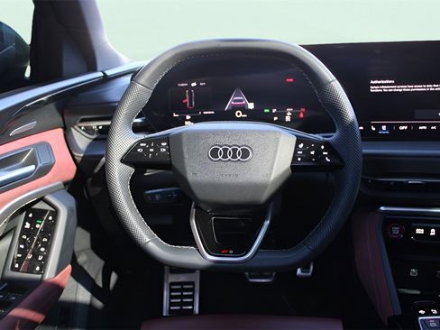 Used 2025 Audi SQ5 Premium Plus image 21