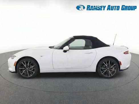 Used 2024 MAZDA MX-5 Miata Grand Touring w/ Appearance Package RWD image 6