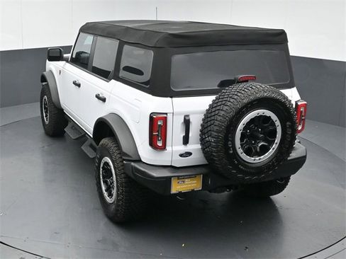 Certified 2023 Ford Bronco Badlands w/ Sasquatch Package image 46