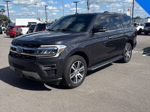 Used 2022 Ford Expedition Limited AWD/4WD image 7