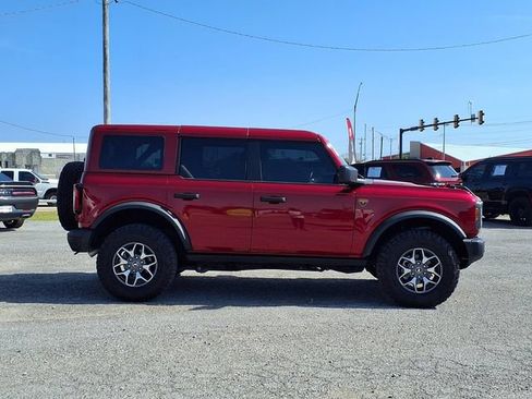 Used 2025 Ford Bronco Badlands AWD/4WD image 2