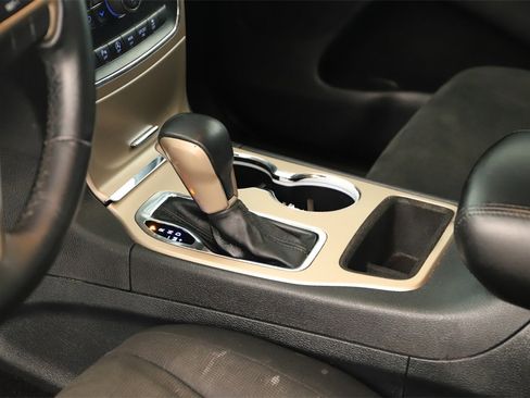 Used 2017 Jeep Grand Cherokee Laredo w/ Quick Order Package 23E image 17