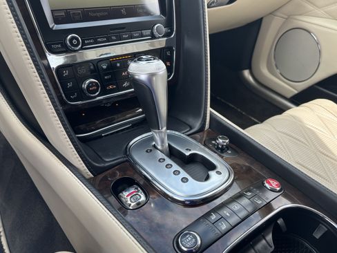 Used 2014 Bentley Flying Spur W12 AWD/4WD image 26