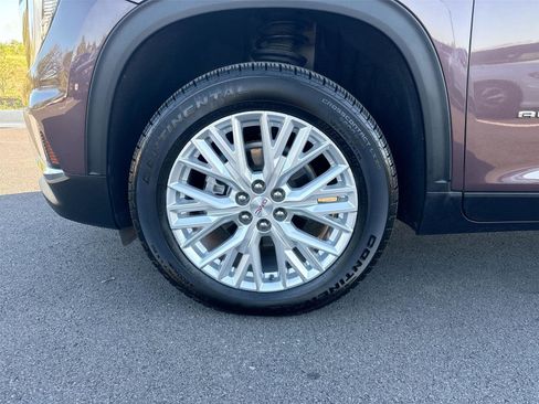 Used 2024 GMC Acadia Elevation w/ Luxury Package AWD/4WD image 10