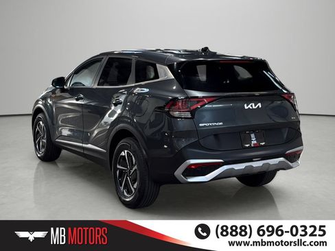 Used 2023 Kia Sportage LX AWD/4WD image 3