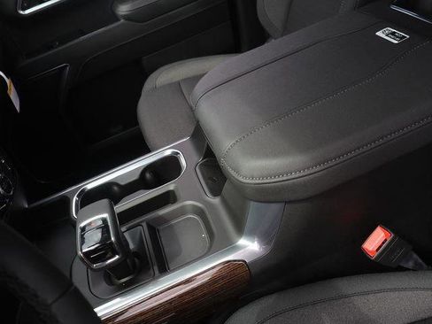 New 2026 GMC Sierra 1500 Elevation image 17