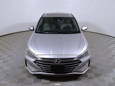 Used 2020 Hyundai Elantra Limited w/ Ultimate Package 03 FWD image 4