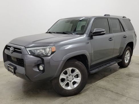 Used 2020 Toyota 4Runner SR5 Premium image 32