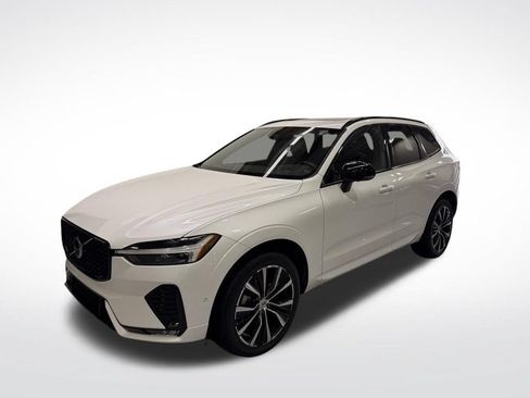 Used 2023 Volvo XC60 B5 Plus w/ Protection Package Premier AWD/4WD image 1