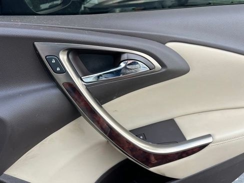 Used 2013 Buick Verano FWD image 30