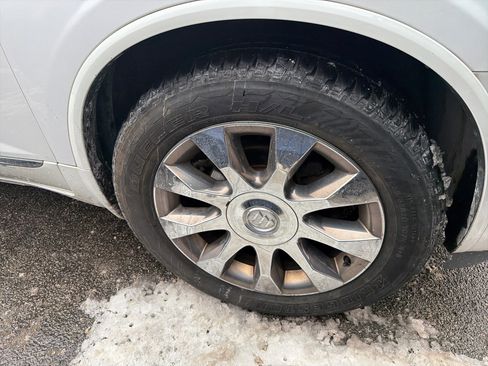 Used 2016 Buick Enclave Leather w/ Enclave Tuscan Edition image 4