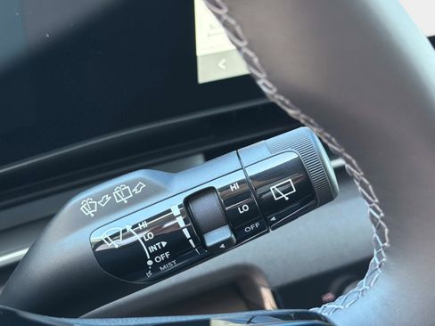 New 2026 Kia Carnival EX FWD image 27
