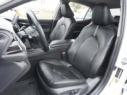 Used 2019 Toyota Camry SE image 13