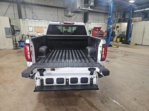 New 2026 GMC Sierra 1500 SLT w/ SLT Premium Plus Package image 10