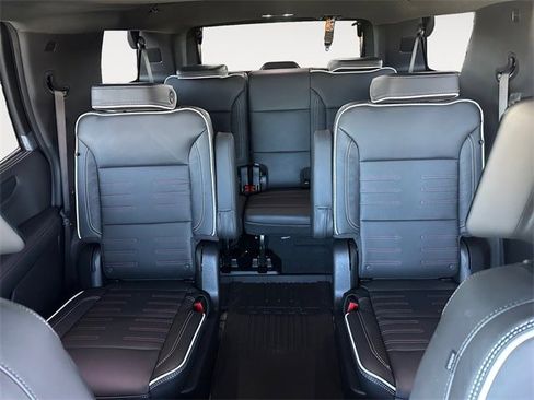 New 2026 GMC Yukon AT4 Ultimate image 13