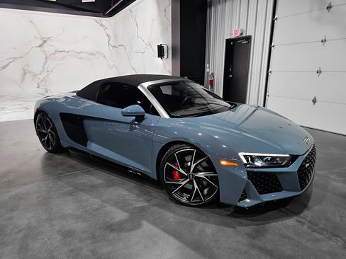 Used 2022 Audi R8 V10 performance RWD image 4