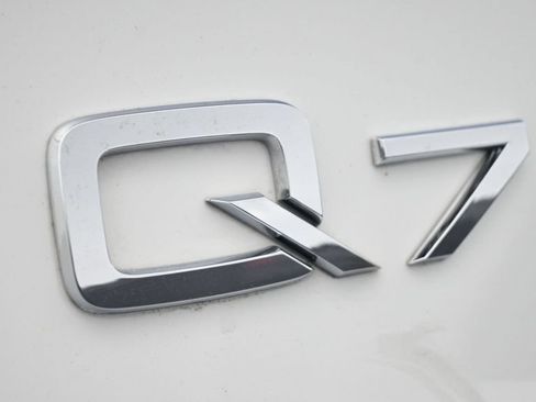 Used 2023 Audi Q7 3.0T Premium Plus AWD/4WD image 22
