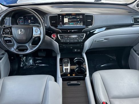 Used 2019 Honda Pilot Touring image 15