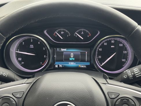 Used 2020 Buick Envision Essence image 33