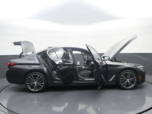 Used 2023 BMW 540i xDrive w/ Premium Package AWD/4WD image 46