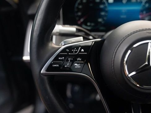 Used 2022 Mercedes-Benz S 500 4MATIC w/ AMG Line Package image 24