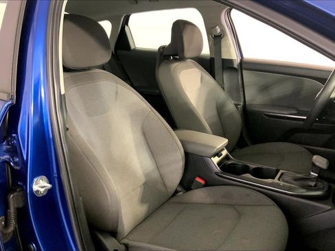 Certified 2025 Kia K4 FWD image 7