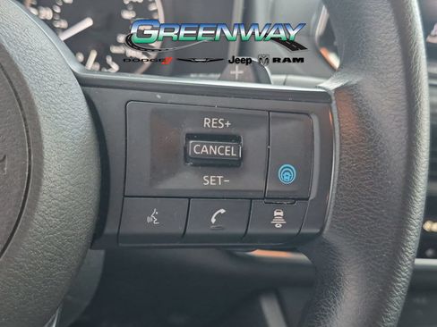 Used 2024 Nissan Rogue SV AWD/4WD image 23