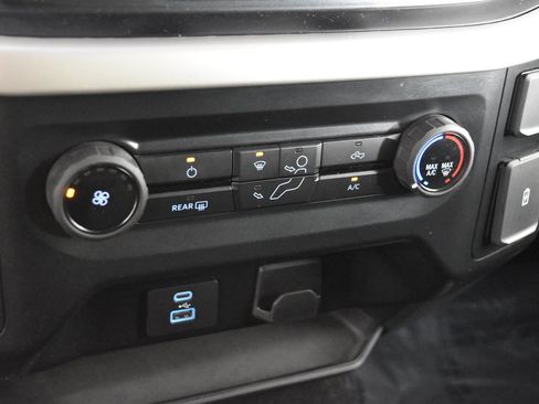 Used 2022 Ford F150 XLT AWD/4WD image 32