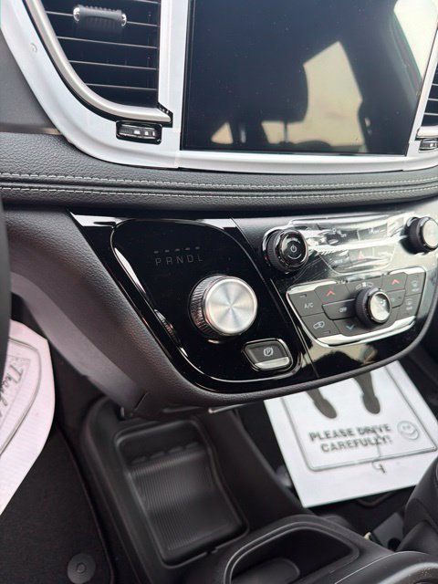 New 2026 Chrysler Pacifica Select FWD image 18