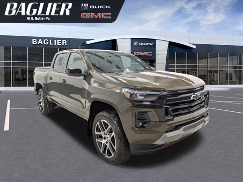 Used 2024 Chevrolet Colorado Z71 w/ Z71 Convenience Package 2 image 1