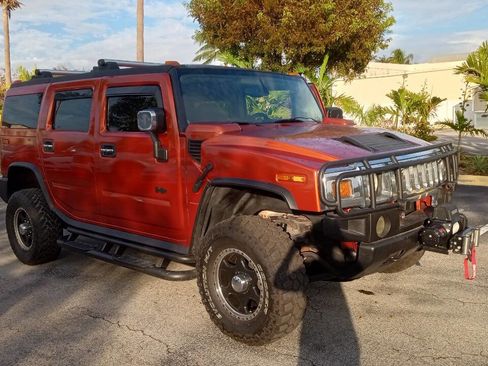 Used 2003 HUMMER H2 w/ Preferred Equipment Group image 5