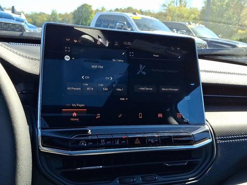 New 2025 Jeep Compass Limited w/ Sun & Sound Group image 17