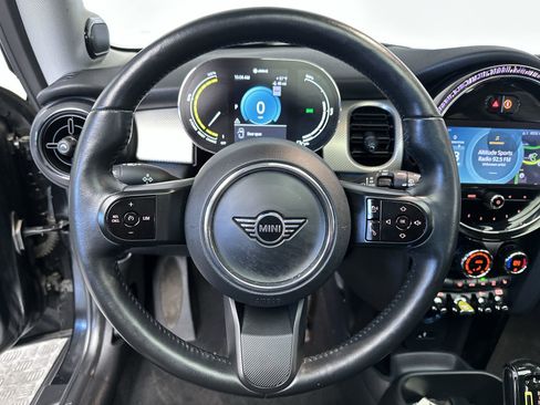 Certified 2024 MINI Cooper SE image 16