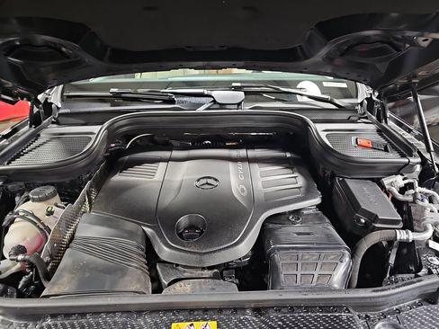 Certified 2025 Mercedes-Benz GLS 450 GLS 450 image 34