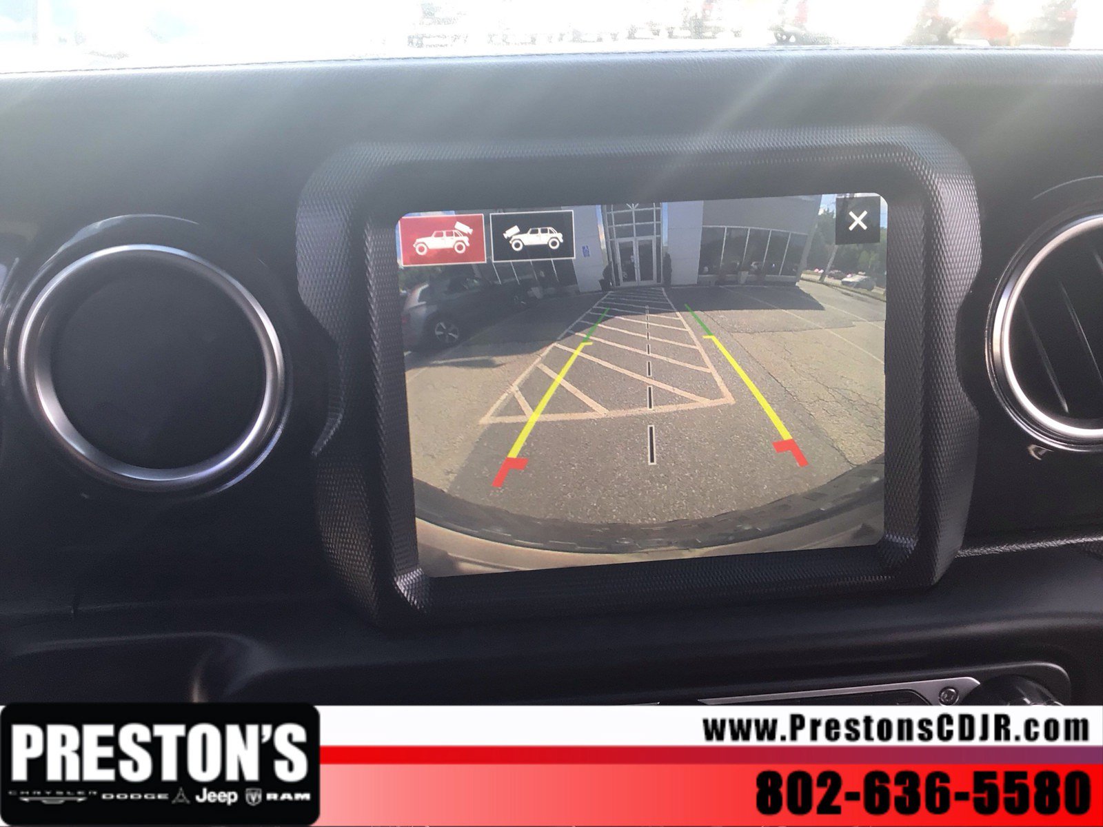Used 2023 Jeep Wrangler Unlimited Rubicon 392 AWD/4WD image 20